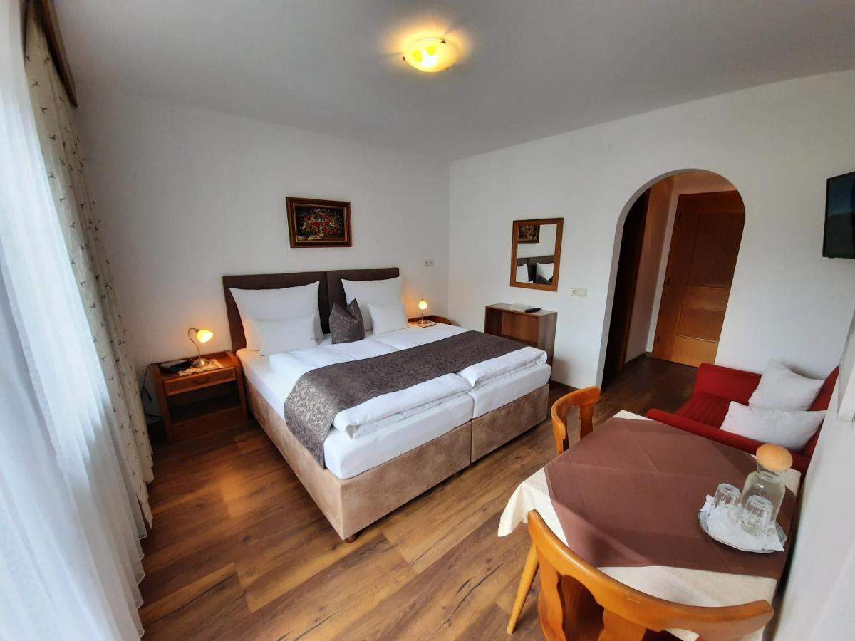 Gaestehaus Burgi Fügen Extérieur photo