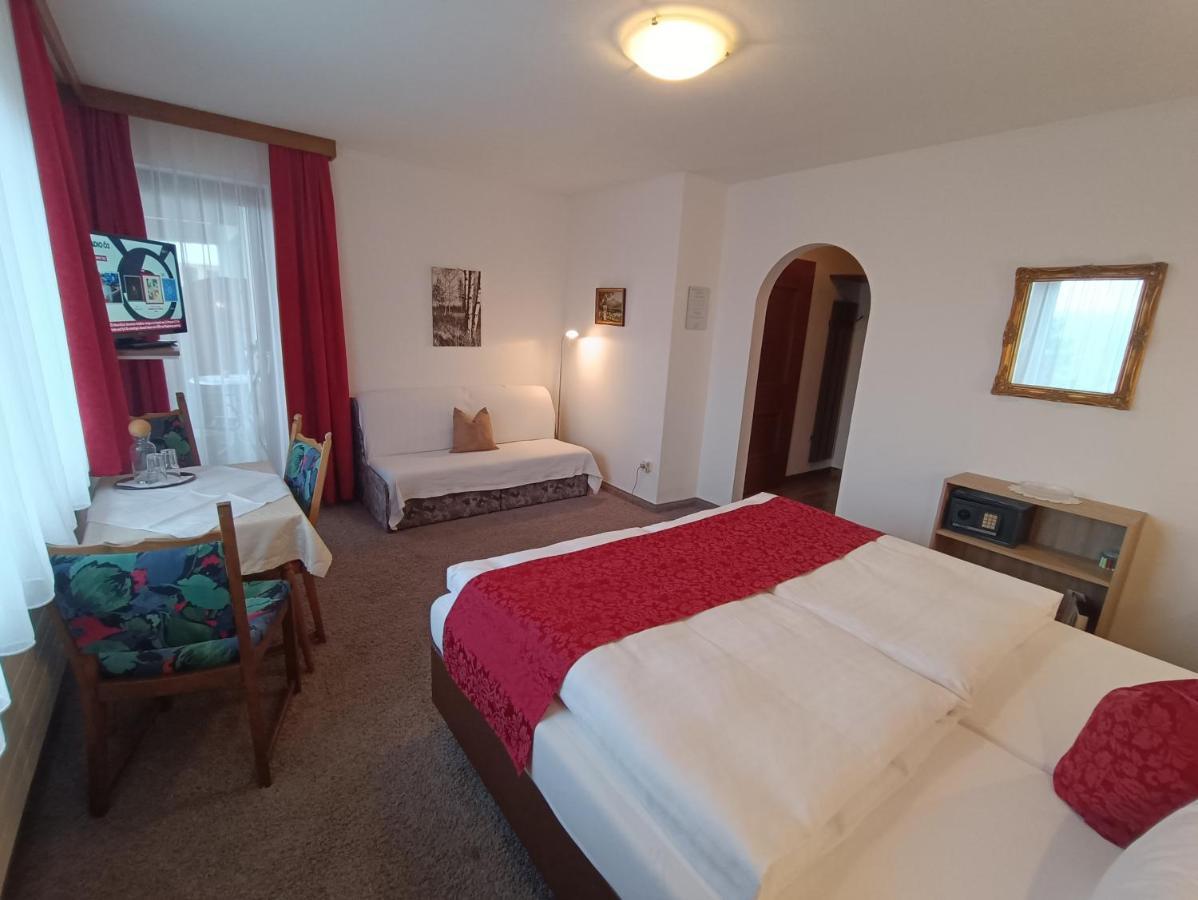 Gaestehaus Burgi Fügen Extérieur photo