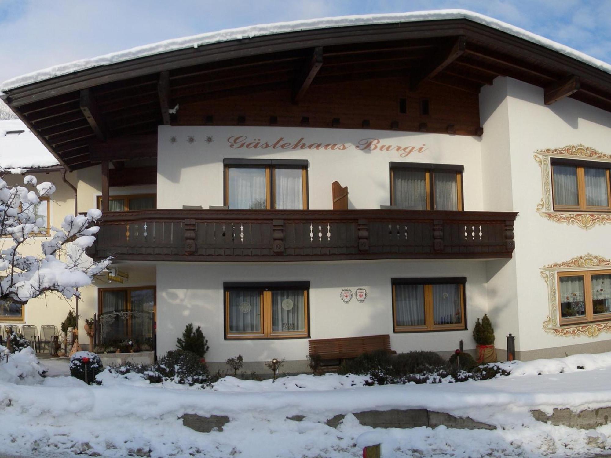 Gaestehaus Burgi Fügen Extérieur photo