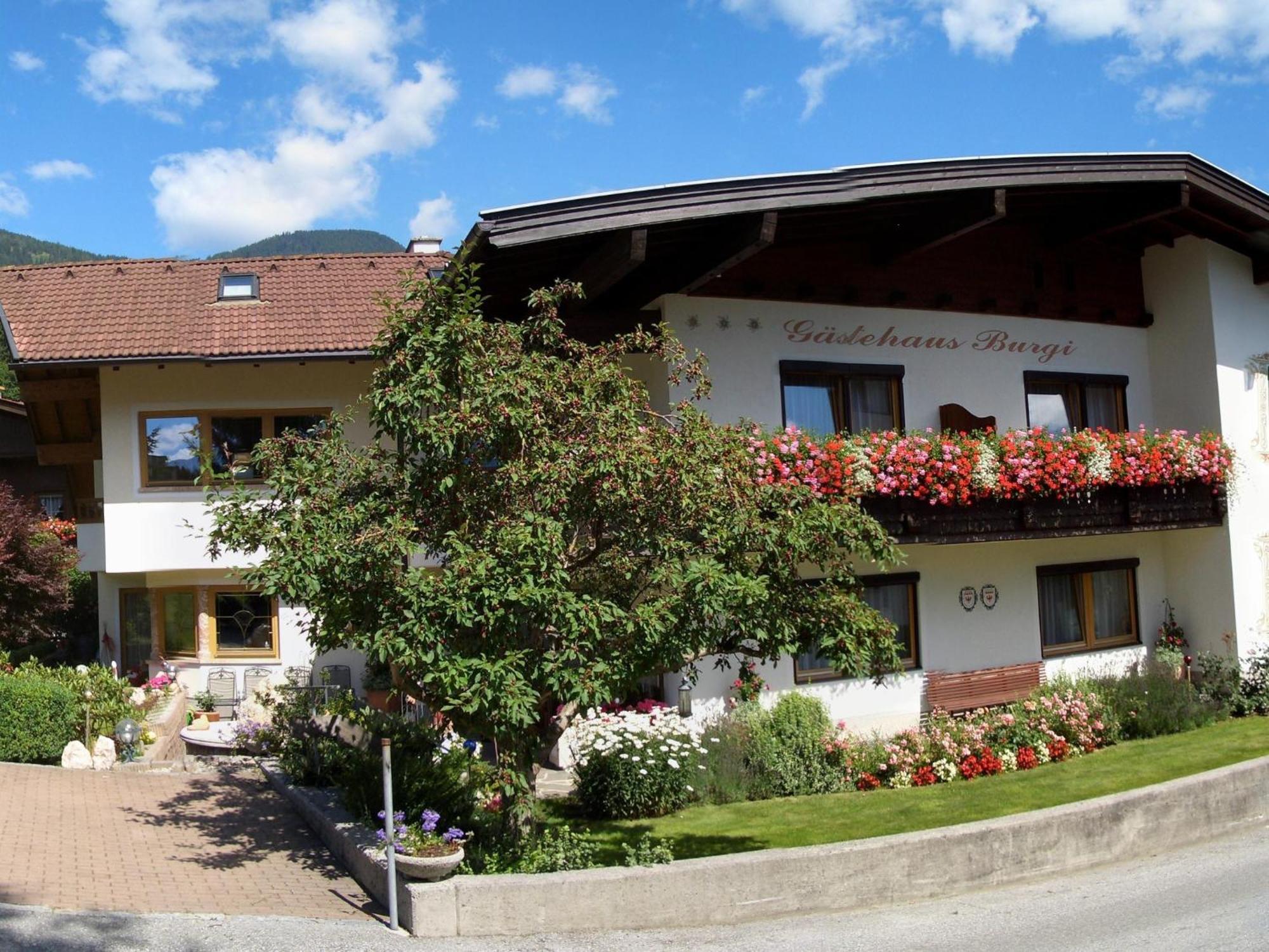 Gaestehaus Burgi Fügen Extérieur photo
