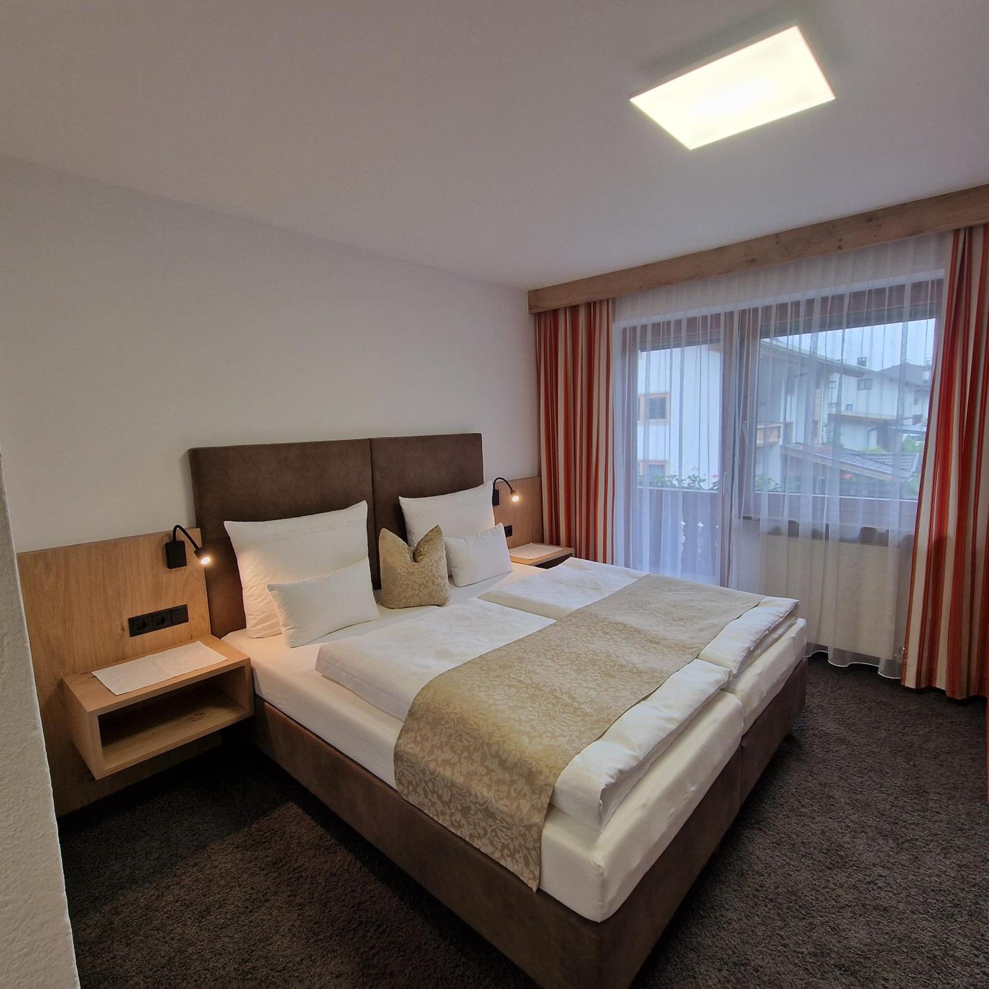 Gaestehaus Burgi Fügen Extérieur photo